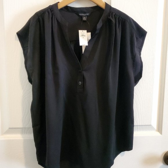 Banana Republic Drapey Black Button Dolman Blouse NWT size XS - Picture 1 of 3